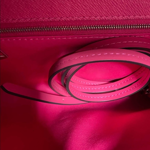 LV epi cleri crossbody (pink) - Picture 2 of 3